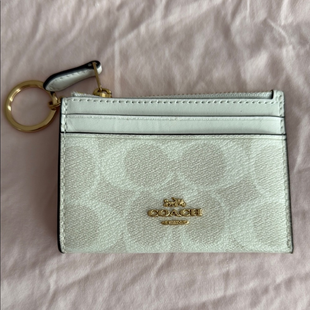Coach Cream and Gold Key Card Holder